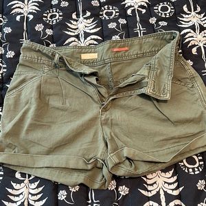 PILCRO HIGH WAIST OLIVE SHORTS size 28. Super comfy and flattering